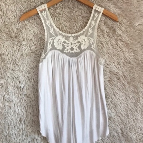 American Eagle Outfitters Tops - AEO White Tank W/ Lace Details